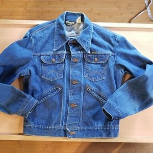 Vtg Wrangler made in USA denim jacket size 40
